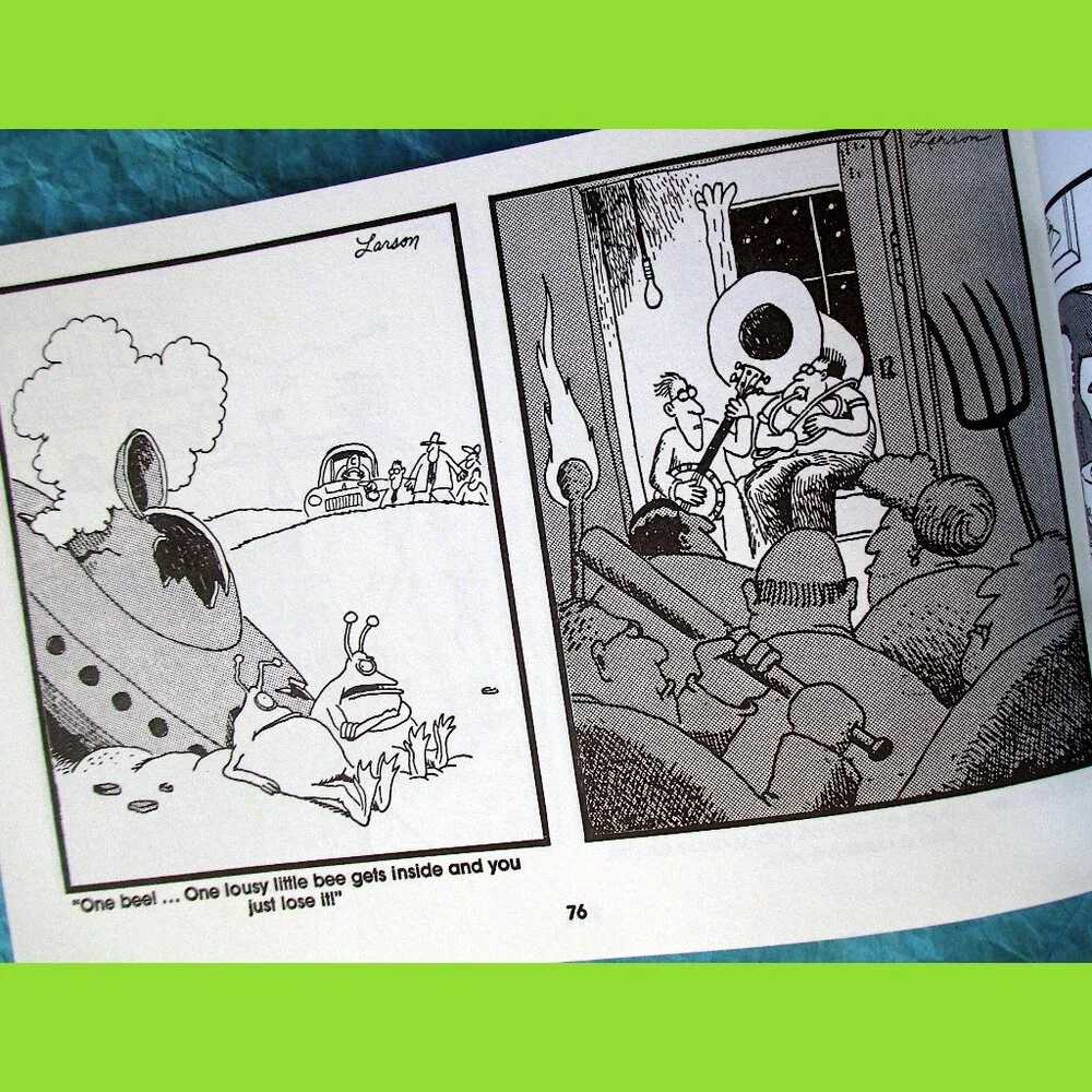 Book: Hound of the Far Side (Collection #7), by Gary Larson - Picture 3 of 8